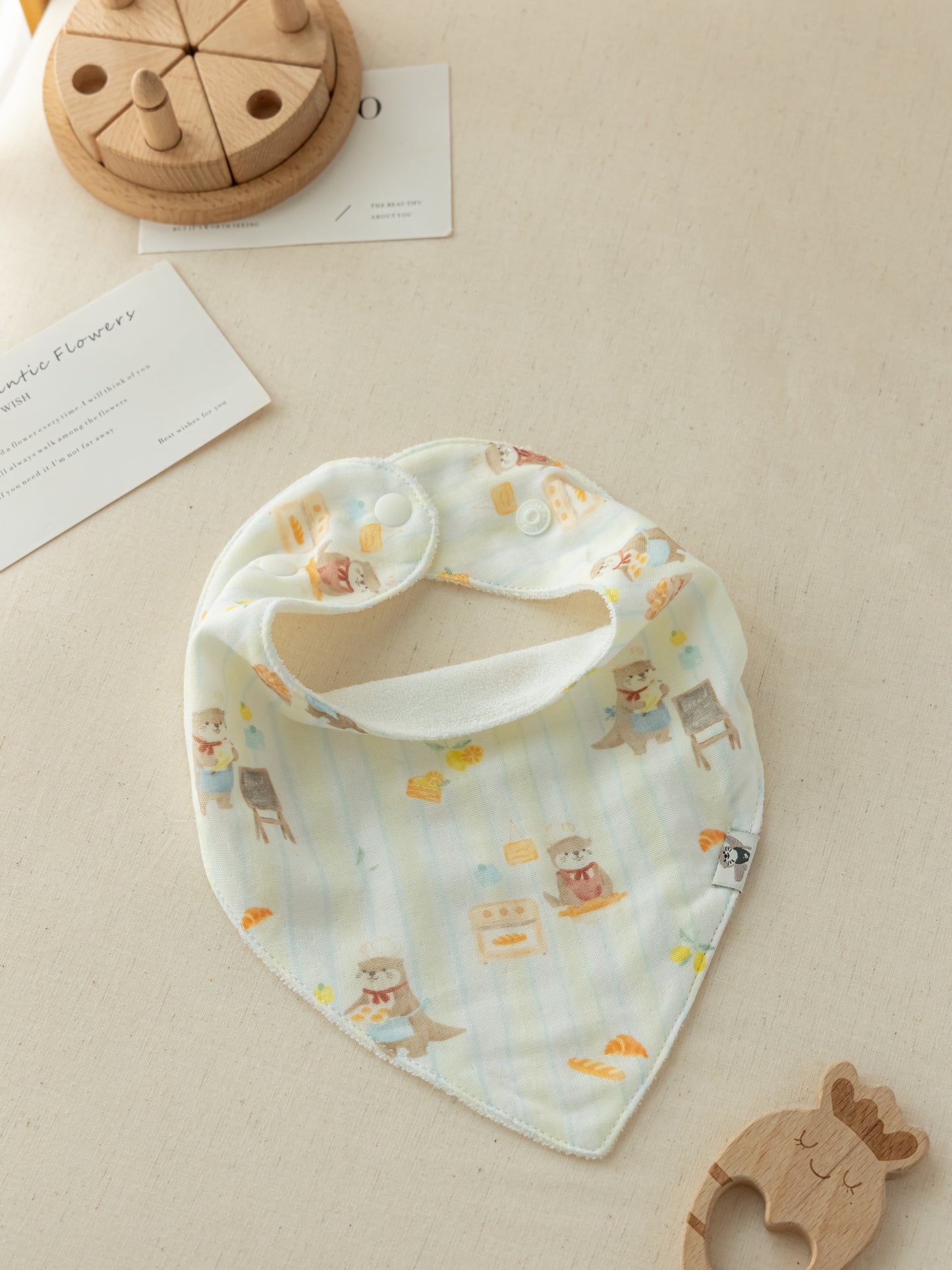 Bamboo Dribble Bib - Otter Bakery & Lemon