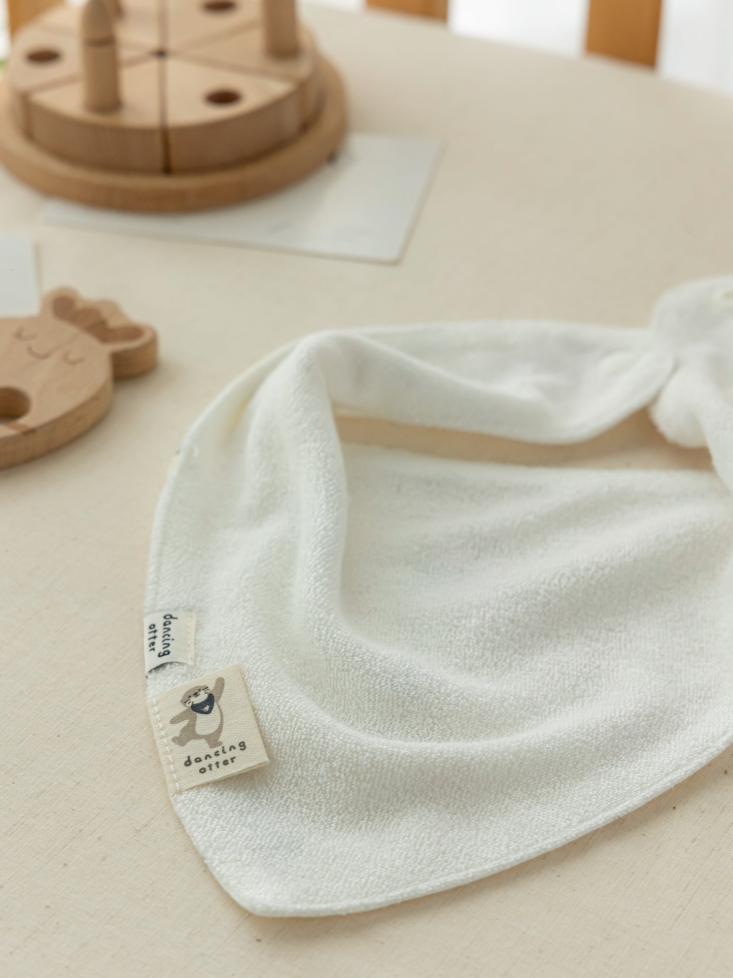 Bamboo Dribble Bib - Otter Bakery & Lemon